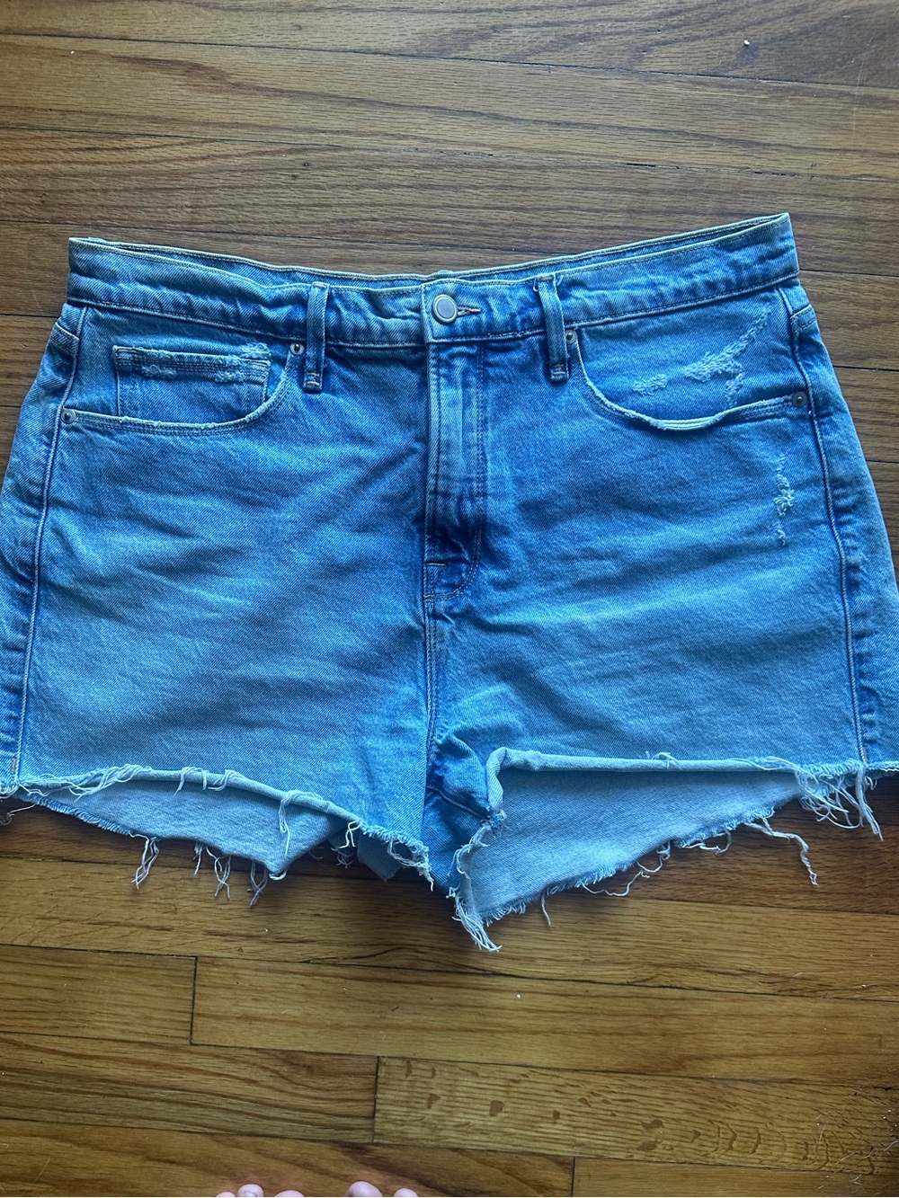 Good American Medium Wash High Rise Denim Shorts Frayed Hem Size 10